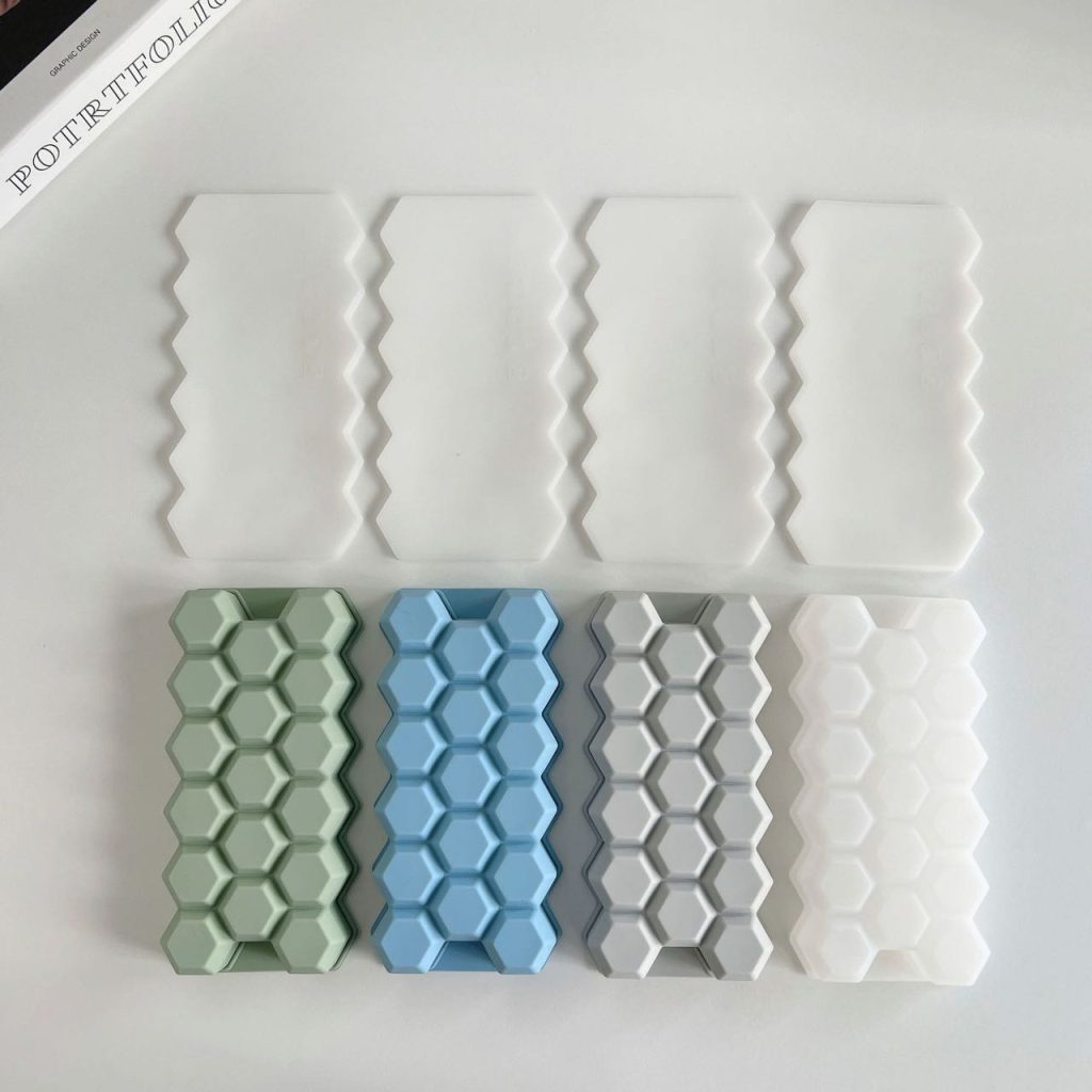 17-Cell Silicone Ice Cube Tray